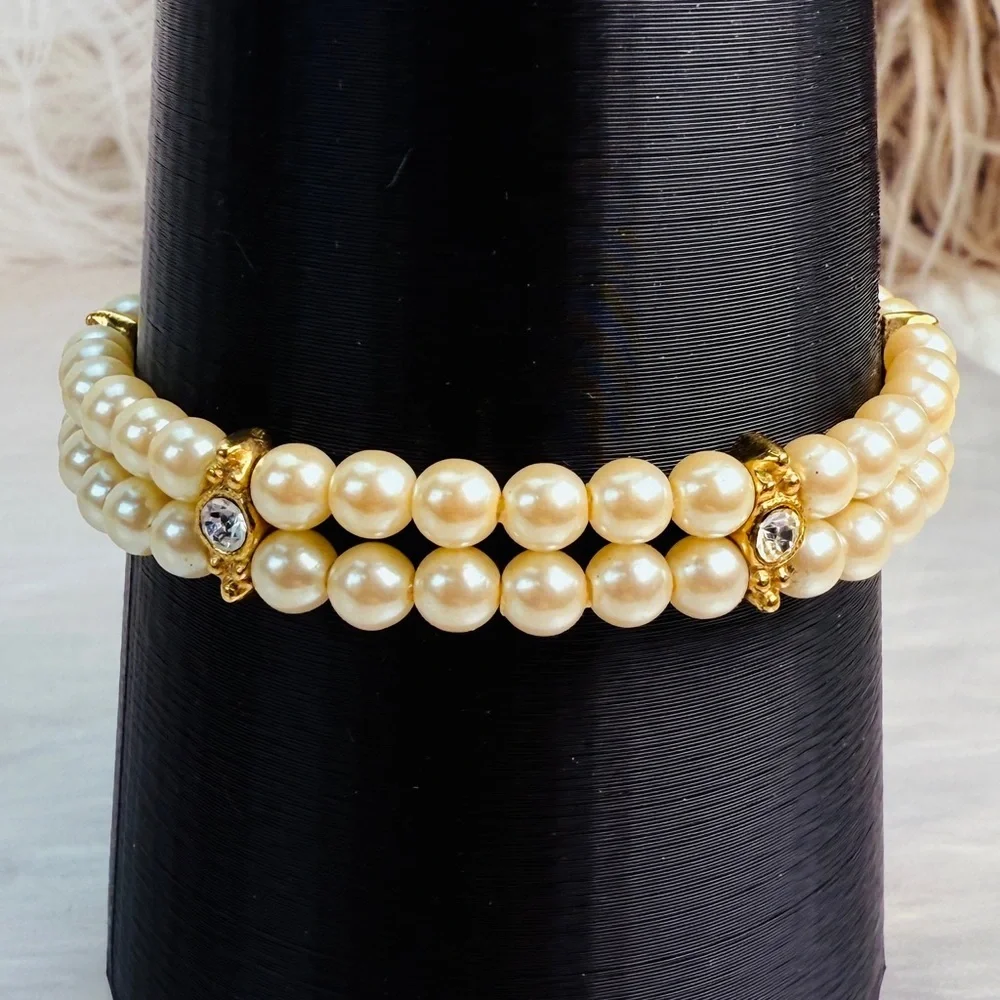 Vintage goldtone faux pearl, bling accent, double strand bracelet